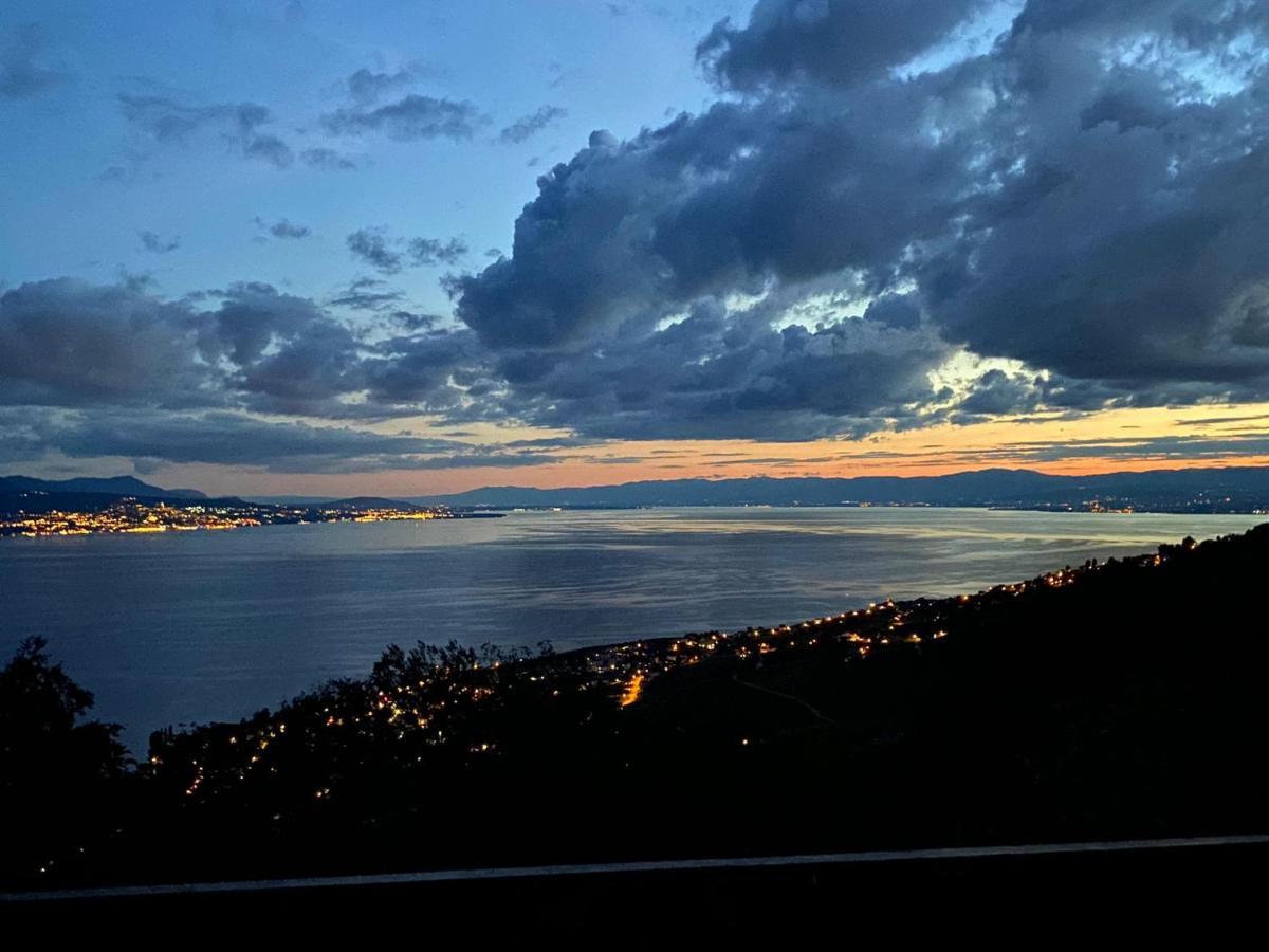 La Favela Hotel Cully Kültér fotó